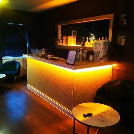 Self Catering Private Room,Jacuzzi And Sauna Gasthof Laois